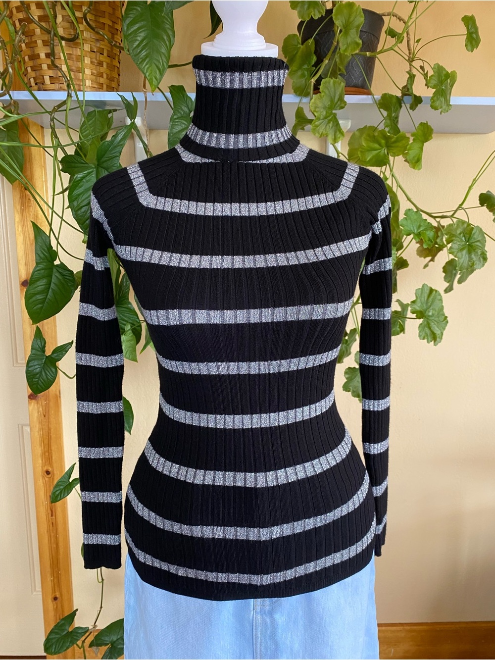 INC Metallic Stripe Ribbed Turtleneck Black Silver Stretch Fitted Top XS